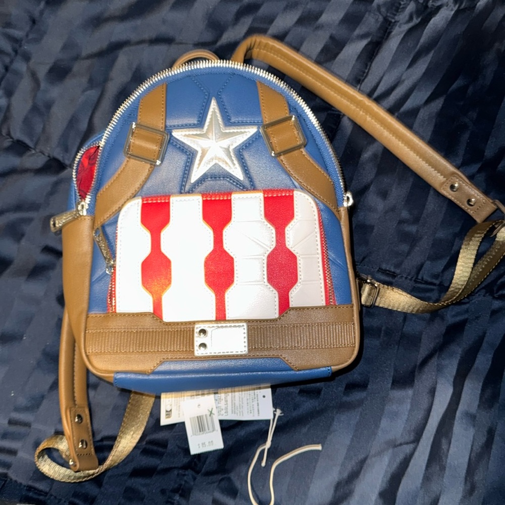 Loungefly Marvel Captain Americana DisneyParks Mini Backpack New w/detached tags